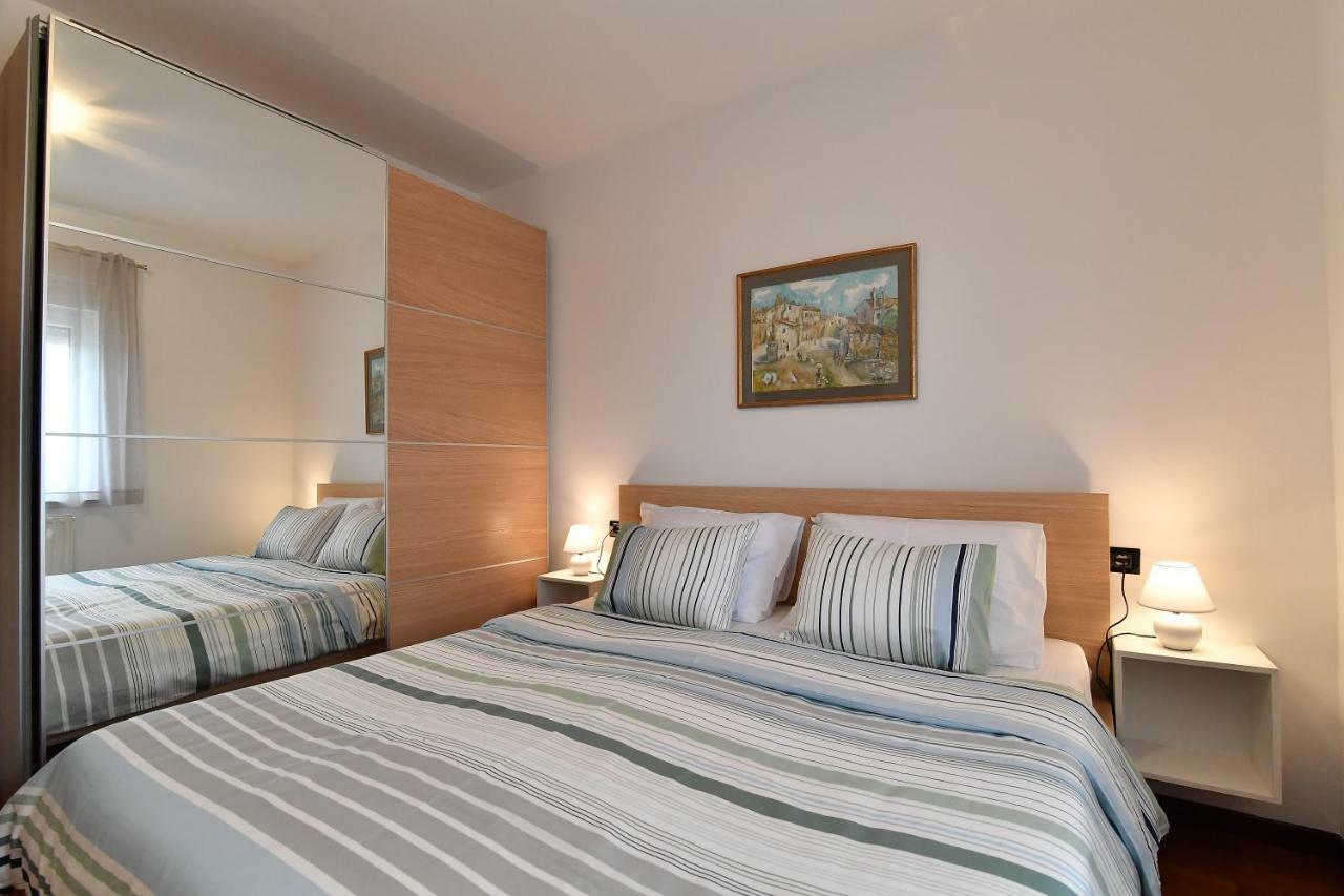 City Penthouse Vita Pula Exterior photo