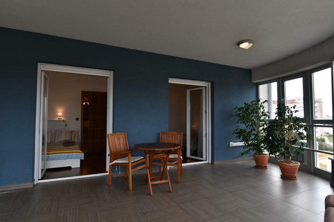 City Penthouse Vita Pula Exterior photo